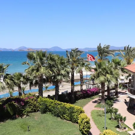 Vila Sunset Beach Club Coral 5 *